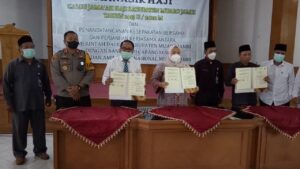 Penandatanganan MOU Antara Baznas Muaro Jambi dengan Pemda Muaro Jambi & Bank 9 Jambi Cabang Sengeti.