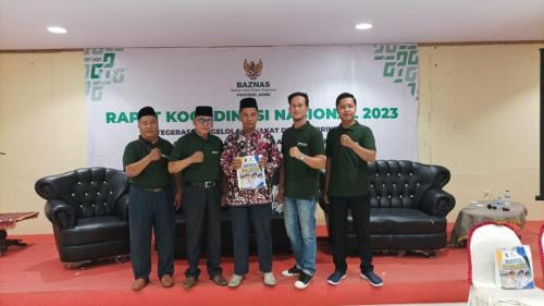 Foto Bersama Unsur Pimpinan dan Operator Simba 2