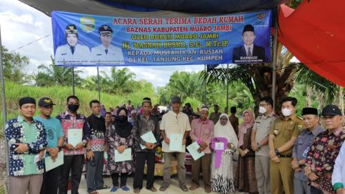 (01/03/2022) - Serah Terima Bedah Rumah Kel. Tanjung