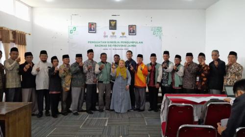 Foto-Bersama-Kegiatan-Penguatan-Kinerja-BAZNAS-Se-Provinsi-Jambi